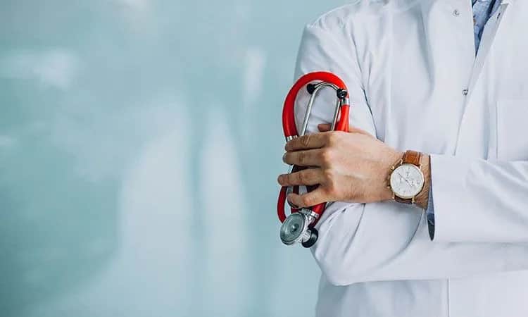 Krew w kale przyczyny - co może oznaczać i kiedy się martwić